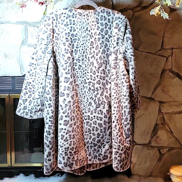 Dennis Basso Sheared Faux Fur Topper Coat 3X Excellent condition! - Picture 6 of 8